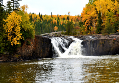 where to see fall colors in Minnesota 